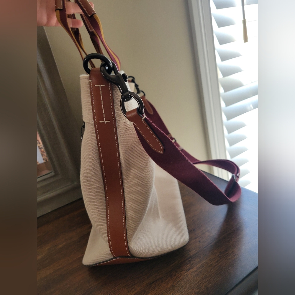 Coach Beige and Burgundy Canvas Tote Bag 38. SOLD OUT ONLINE. New Without Tags. - Picture 7 of 11